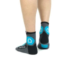 CHAUSSETTES RUNNING RENFORCEES AUX MALEOLES EN MATIERES RECYCLEES - RUN RECYCLED -Magasin De Sport chaussettes running renforcees aux maleoles en matieres recyclees run recycled 2