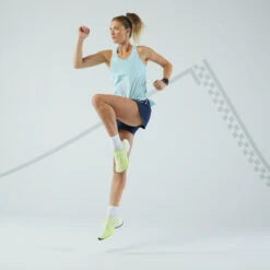 Débardeur Running Léger Femme - KIPRUN Run 900 Light Bleu Ciel -Magasin De Sport debardeur running leger femme kiprun run 900 light bleu ciel 4