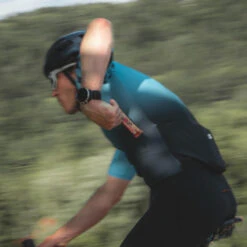 Pack X20 Barres Nutritionnelles Cerise-Amande-Hibiscus 11 Pack X20 Barres Nutritionnelles Cerise-Amande-Hibiscus -Magasin De Sport pack x20 barres nutritionnelles cerise amande hibiscus 4