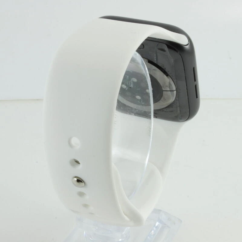 Reconditionné - Apple Watch S6 44mm Nike GPS+Cell Argent/Blanc - état Correct 5 Reconditionné - Apple Watch S6 44mm Nike GPS+Cell Argent/Blanc - état Correct – Image 3