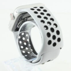 Reconditionné - Apple Watch S6 44mm Nike GPS+Cell Argent/Noir - état Correct 7 Reconditionné - Apple Watch S6 44mm Nike GPS+Cell Argent/Noir - état Correct -Magasin De Sport reconditionne apple watch s6 44mm nike gpscell argentnoir etat correct 2