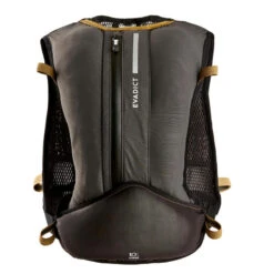 SAC DE TRAIL RUNNING MIXTE 10 L NOIR ET BRONZE - VENDU AVEC POCHE À EAU 1L -Magasin De Sport sac de trail running mixte 10 l noir et bronze vendu avec poche a eau 1l 2