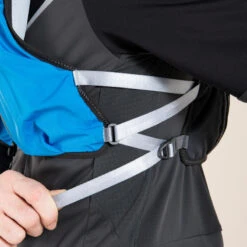 SAC TRAIL RUNNING 5L BLEU - VENDU AVEC POCHE À EAU 1L -Magasin De Sport sac trail running 5l bleu vendu avec poche a eau 1l 4