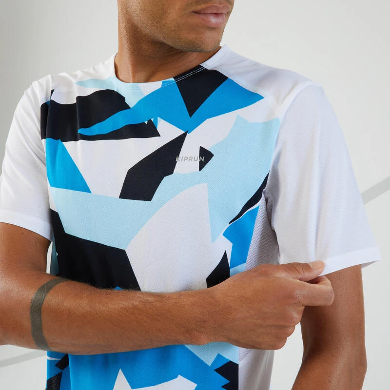 T-shirt De Running Respirant Homme - KIPRUN 900 Light Bleu Et Blanc 7 T-shirt De Running Respirant Homme - KIPRUN 900 Light Bleu Et Blanc – Image 5