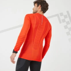 T-SHIRT RUNNING MANCHES LONGUES HIVER HOMME - KIPRUN SKINCARE ROUGE LTD -Magasin De Sport t shirt running manches longues hiver homme kiprun skincare rouge ltd 2