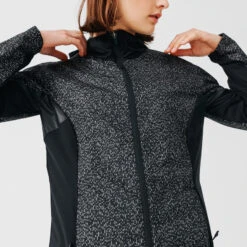 Kalenji Veste à Capuche Running Avec Motifs Réfléchissants Femme - Rain Night Noire -Magasin De Sport veste a capuche running avec motifs reflechissants femme rain night noire 3